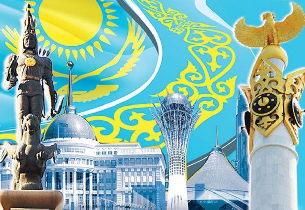 Участники  выставки рисунков посвященные Дню Независимости «Расцветай, мой Казахстан!»